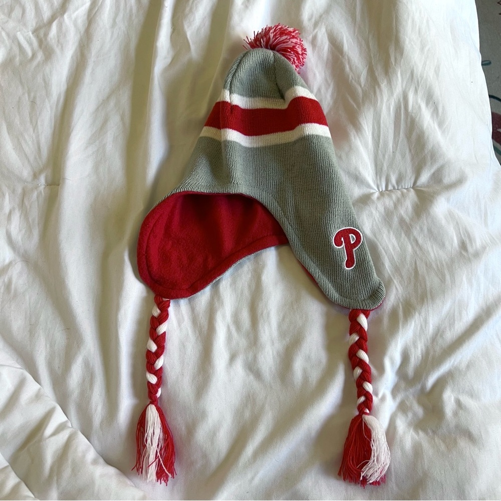 Philadelphia Phillies Beanie Braided Knit Hat Pom Pom Earflap Eskimo Cap Philly